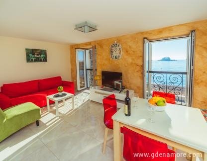 Apartman Galija Brown LUX Petrovac, , Частный сектор жилья Петровац, Черногория - 1 SLIKA GLAVNA